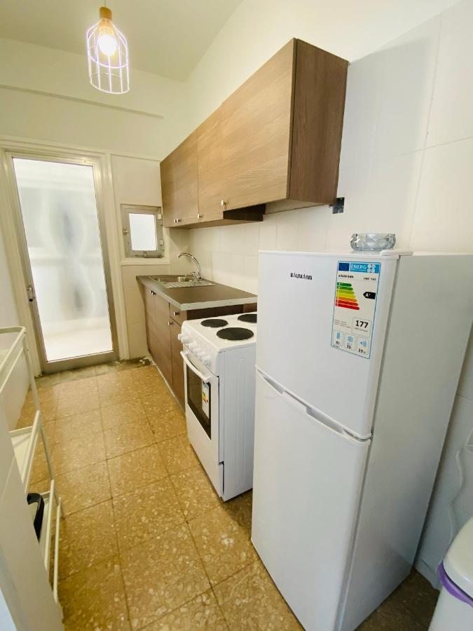 Simple One Bedroom Flat In Engomi Exterior foto